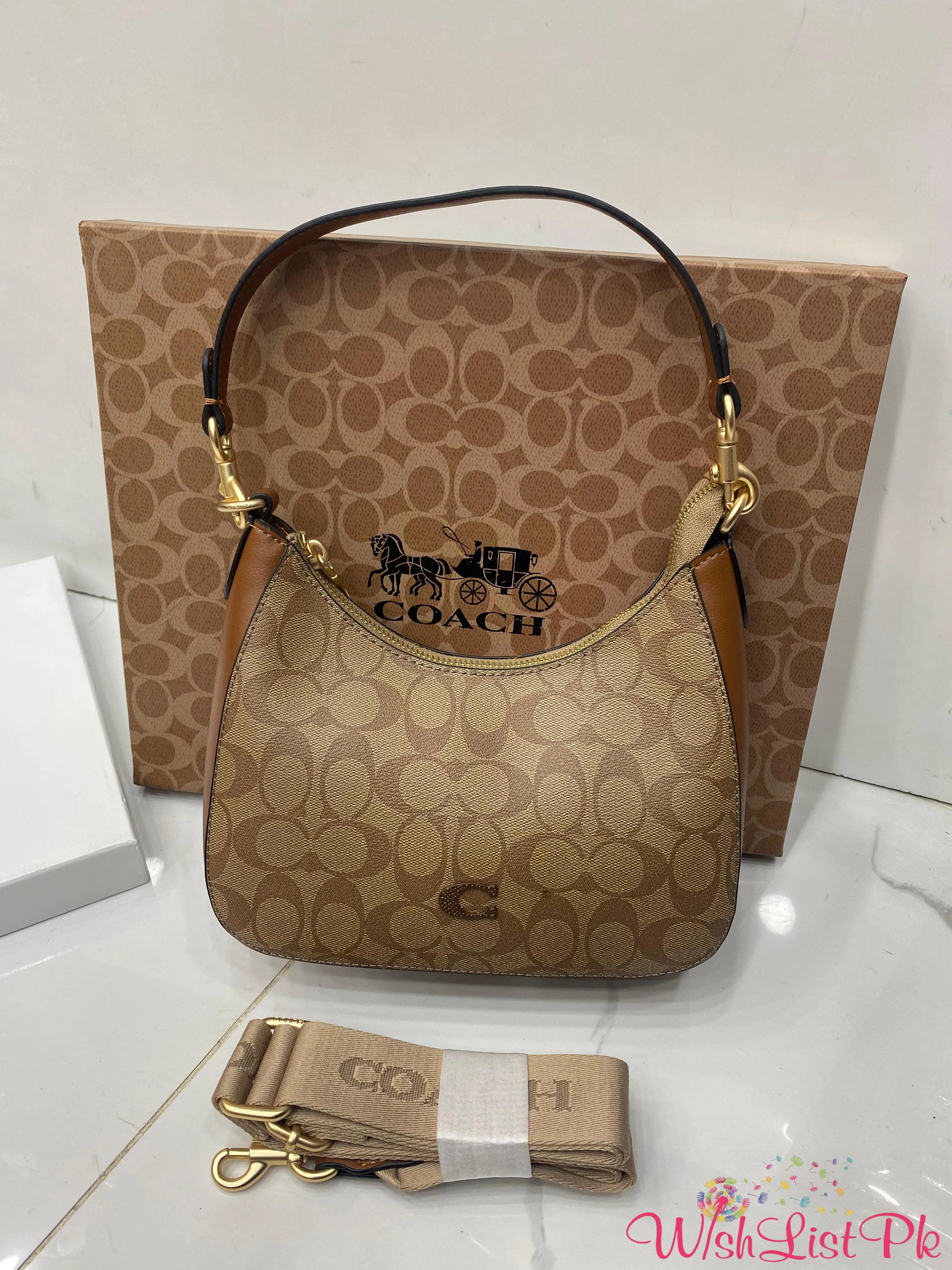 Coach Shoulder Bag 