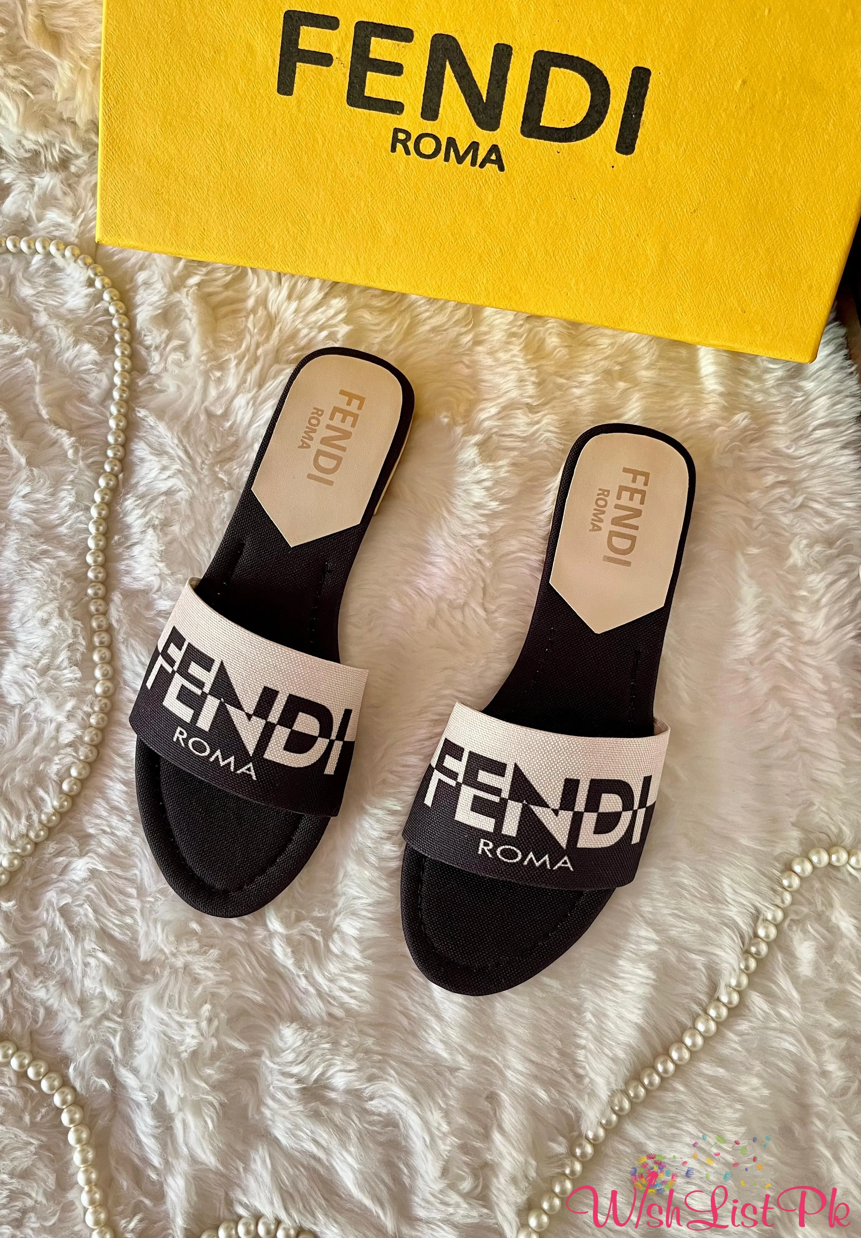 Fendi Roma Slippers 