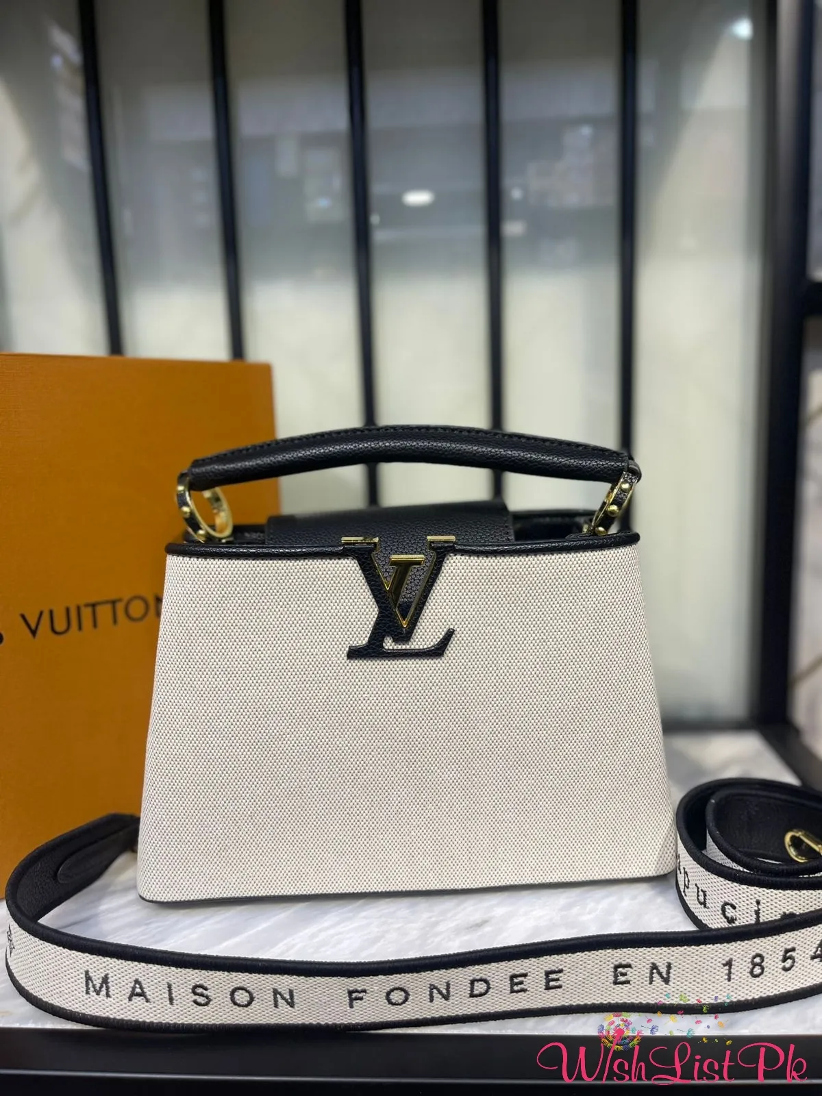 Louis Vuitton Capucines