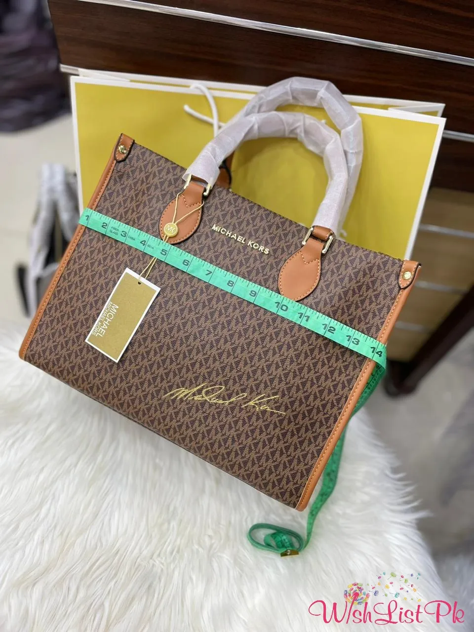 Michael Kors. Aaa Quality 